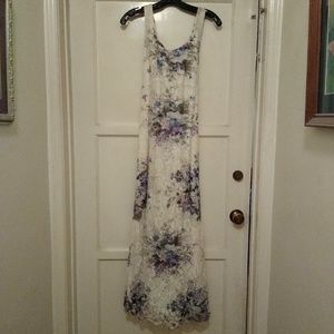Nostalgia Floral Lace Maxi Dress